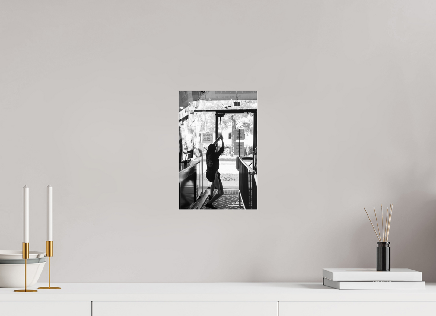 8 x 12″, Fotos Male Limpiando